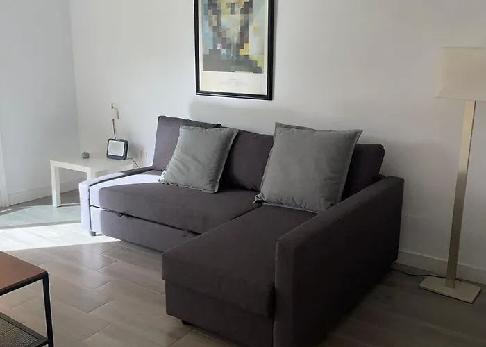 Con Encanto En Brisas